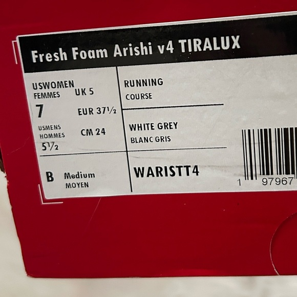 LIKE NEW! New Balance • Fresh Foam Arishi v4 TIRALUX White Grey Running Shoes - Picture 11 of 14